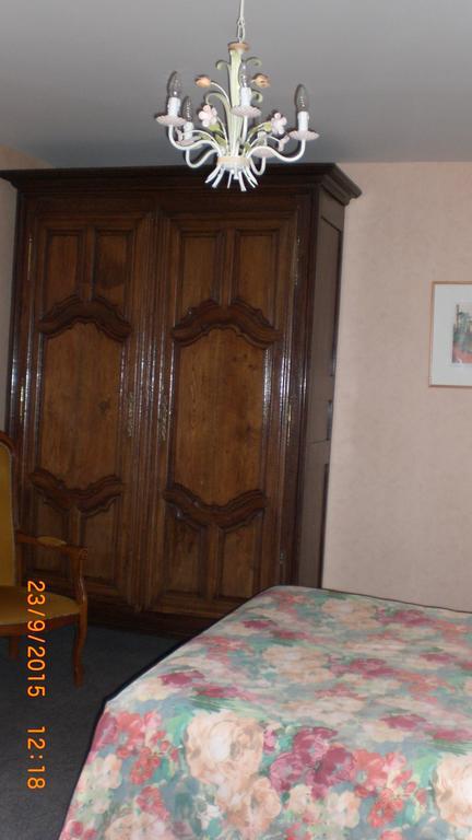 Auberge De L'Atre Quarre-les-Tombes Номер фото