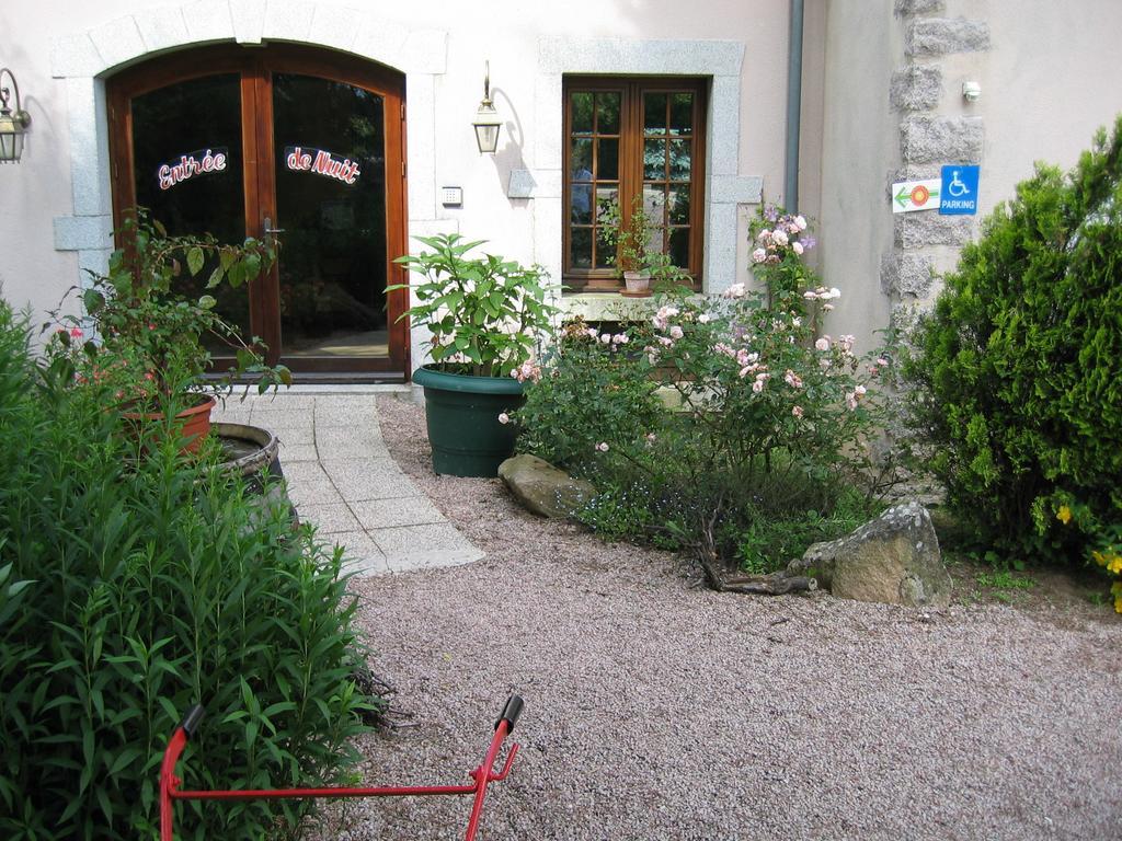 Auberge De L'Atre Quarre-les-Tombes Екстер'єр фото